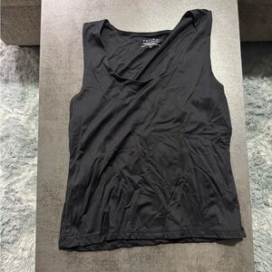 Black Tahari sleeveless V-neck tank top. Size large. #tanktop